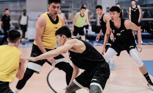 星空体育下载-鼓手尖刀已就位！北京男篮期待第二阶段奏出更强音